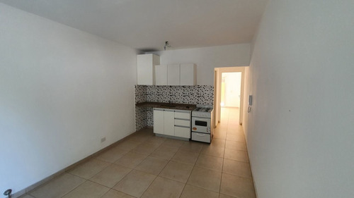 Imagen 6 de 13 de Departamento En Venta En José C Paz
