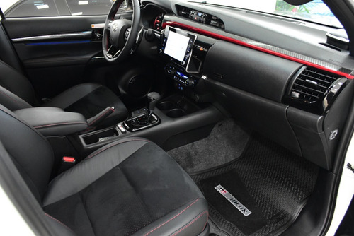 Imagen 14 de 25 de Toyota Hilux 4x4 Dc Gr-sport 2.8 Tdi At 2022