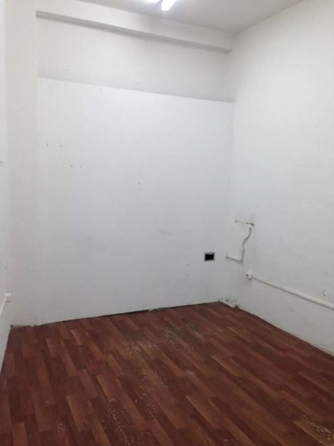 Local Comercial, 15m2, Céntrico, En Galería. Zona Comercial