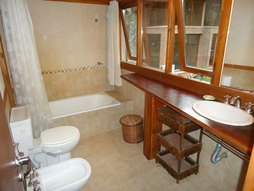 Imagen 5 de 14 de Chalet 4 Ambientes, 250 M. Del Mar.