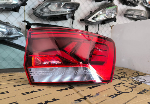 Calavera Led Vw Taos 2018-2023 Original Derecha