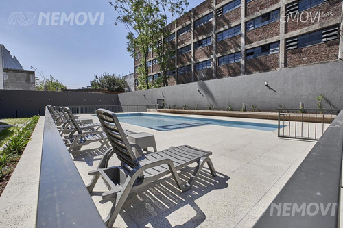 Imagen 8 de 10 de Edificio - Liniers - Hol Cafayate 626