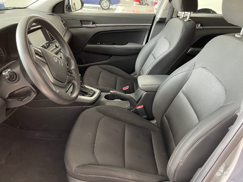 Imagen 2 de 15 de Hyundai Elantra 2018 2.0 Gls Premium At