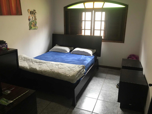 Chácara Com 3 Suítes, 1 Lavabo, Ampla Sala, Cozinha Terraço