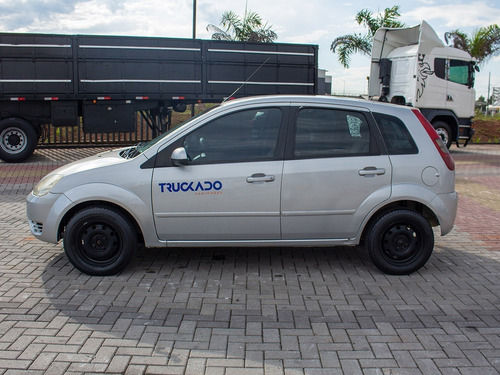 Imagem 2 de 12 de Ford Fiesta Supercharger 1.0 2005=mobi,hb20,kwid,sandero