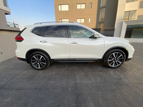 Nissan X-Trail 2.5 Exclusive 3 Row Cvt