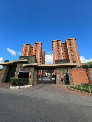 (wt21) Vendo Comodo Apartamento En Conj. Resd. Terrazas De Mañongo, Naguanagua