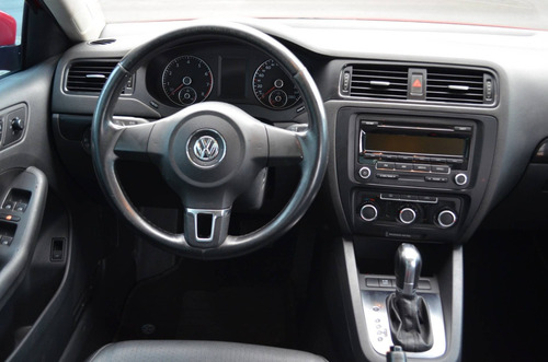 Volkswagen Jetta 2.0 Comfortline Flex 4p Tiptronic