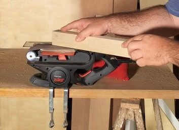 Lijadora De Banda Carpintería Skil 900w 76mm X 533mm 7640
