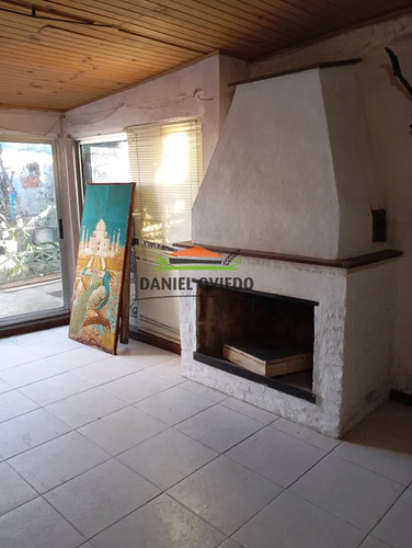 En Venta En Pleno Centro De La Ciudad, Hermosa Casa A Solo 3 Cuadras De Plaza Independencia.