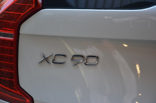 Imagem 13 de 14 de Volvo Xc90 2.0 D5 Diesel Momentum Awd Gtronic Blindado 2017
