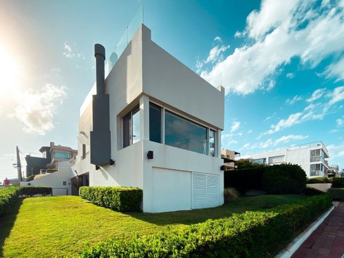 Venta De Casa 2 Dormitorios En Península, Punta Del Este