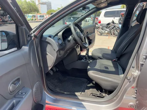 Renault Logan LIFE 1.6 MT