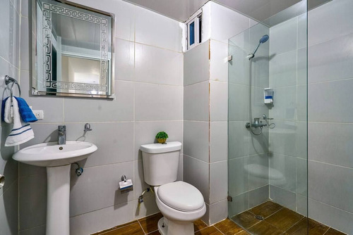 Apartamento En Venta En Santo Domingo Este De 3 Habitaciones.