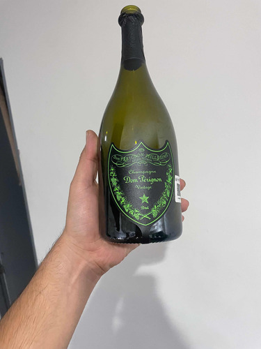 Botellas De Decoración Dom Perignon Y Armand De Brignac