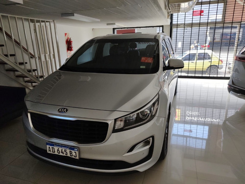 Imagen 2 de 10 de Kia Carnival 2019