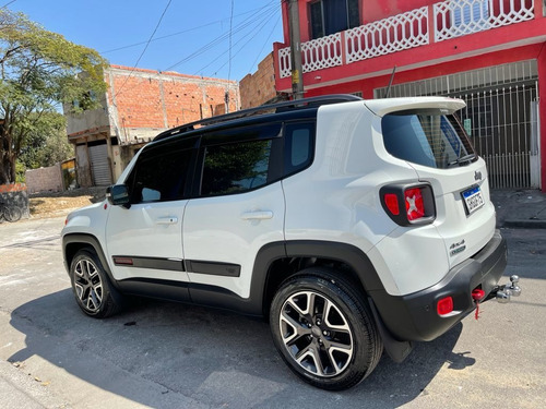 Imagem 2 de 5 de Jeep Renegade 2016 2.0 Trailhawk 4x4 Aut. 5p