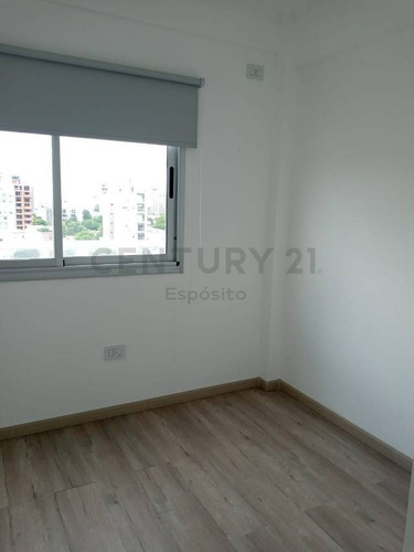 Imagen 7 de 12 de Departamento De Un Dormitorio - 8voo Piso Al Frente