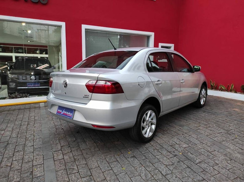 Imagem 5 de 15 de Volkswagen Voyage 1.6 16v Msi Totalflex 4p Automático