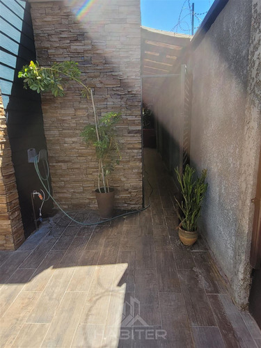 Cómoda Casa De Estilo Mediterráneo, 5 Dorm 2 Baños. Curicó.
