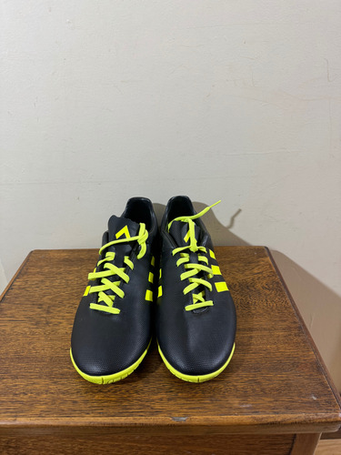 Botines Adidas Talle 39 (Usado)