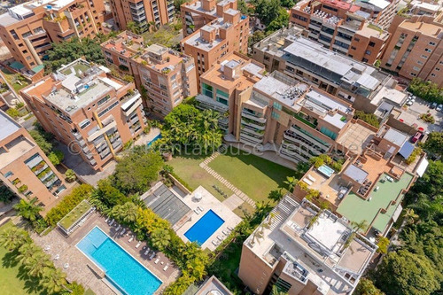 Apartamento En Campo Alegre De Ultima Generacion  #24-20969 Dg