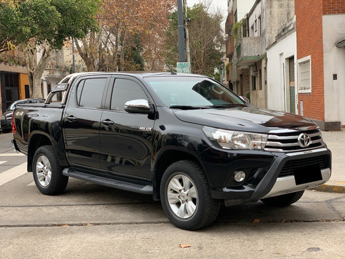 Imagen 3 de 13 de Toyota Hilux 2.8 Cd Srv 177cv 4x4 At