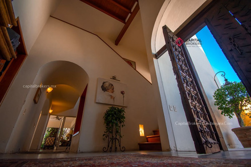 Hermosa Casa De Lujo En Venta En Puerta De Hierro Zona Andares.