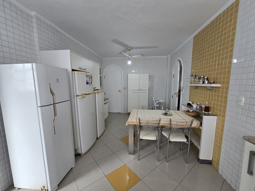 Aparapartamento Com 5 Quartos No Boqueirão Em Santos