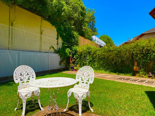 Oportunidad Única: Casa Semi-amoblada En Lomas De San Seba