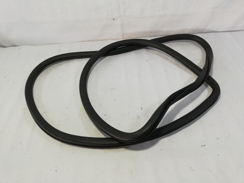 Hule Carroceria Delantero Izq Dodge Dart 2.0 13-16 Original (Usado)