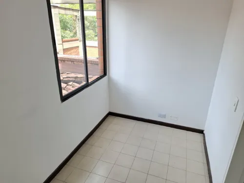 Apartamento En Venta Ubicado En Medellin Sector Carlos E Restrepo (25323).