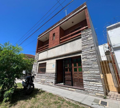 Casa Ph Independiente 4 Ambientes Con Cochera Bernal Oeste