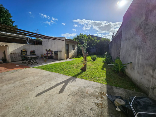 Venta De Casa General Madariaga C/ Patio Y Cocher