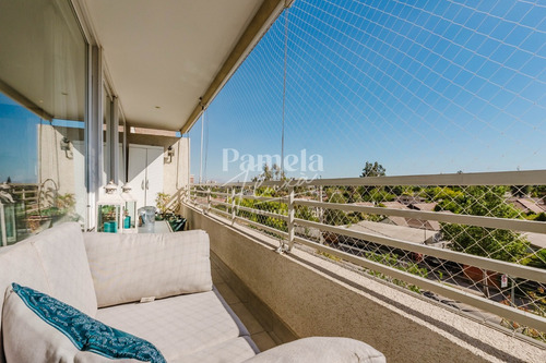 Departamento En La Reina: 3 Dormitorios, Terraza Y Más.
