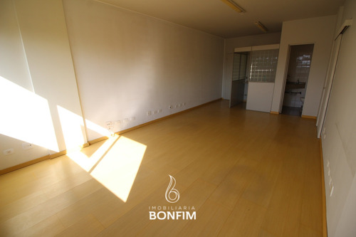 Imagem 7 de 21 de Sala Comercial À Venda Com 54.8m² Por R$ 420.000,00 No Bairro Hugo Lange - Curitiba / Pr - Sl0030