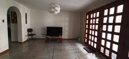 Imagen 5 de 30 de Maria Eugenia Blanco Vende Casa En Prebo, Valencia 452147