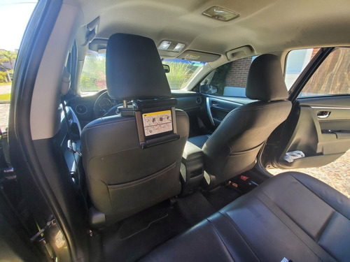 Toyota Corolla 2017 1.8 Se-g Cvt 140cv