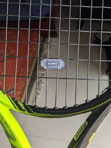 Imagen 3 de 4 de Antivibrador Tecnifibre Dampener Vibra Clip Ligero Tenis 2g