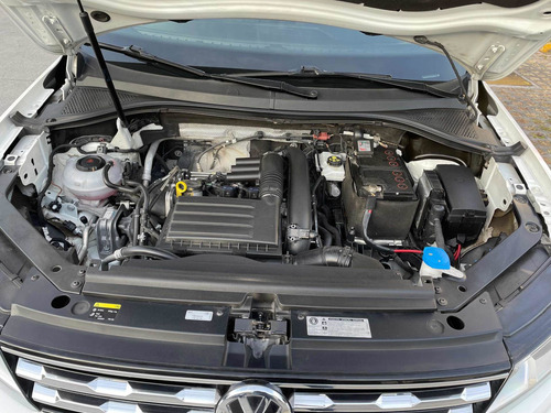 Imagen 14 de 15 de Volkswagen Tiguan 2018 1.4 Comfortline Plus At