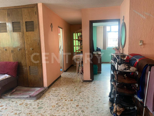 Casa Con Terreno En Renta, San Pablo Tepetlapa, Coyoacán