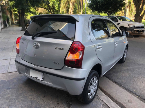 Toyota Etios 1.5 Sedan Xs 2015