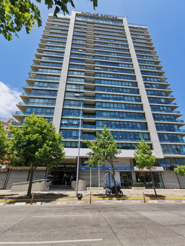 Imagen 10 de 16 de Oficina Planta Libre, Barrio Cívico, Concepción.
