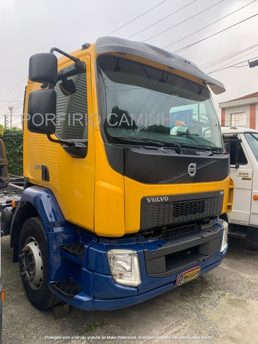 Imagem 2 de 15 de Volvo Vm 270