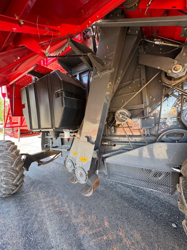 Colheitadeira Massey Ferguson 32 Ano 2012