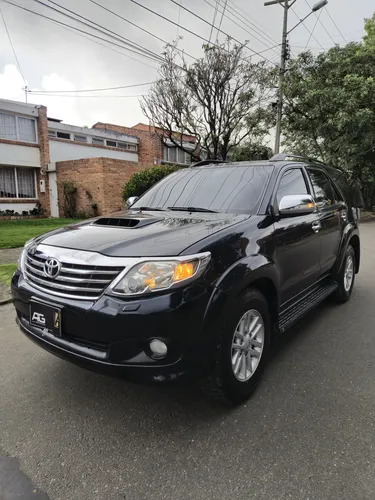 Toyota Fortuner 3.0 Srv