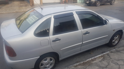 Volkswagen Polo Classic Sedã