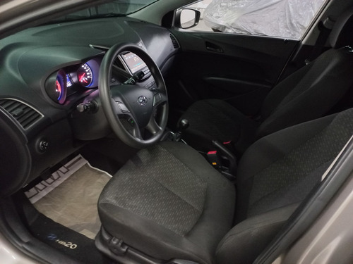 Imagem 4 de 5 de Hyundai Hb20 2019 1.0 Comfort Plus Flex 5p