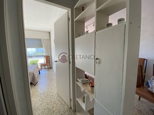 Imagen 11 de 21 de Venta De Apartamento 1 Dormitorio En Península, Punta Del Este. - Punta Del Este Peninsula