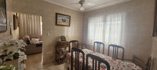 Imagem 8 de 15 de Sobrado A Venda Com 02 Dormitórios + Edícula Nos Fundos!!! Em Mongaguá